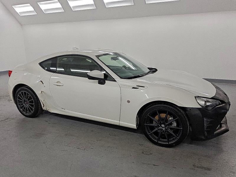 TOYOTA 86 2017 VIN JF1ZNAA10H9700748