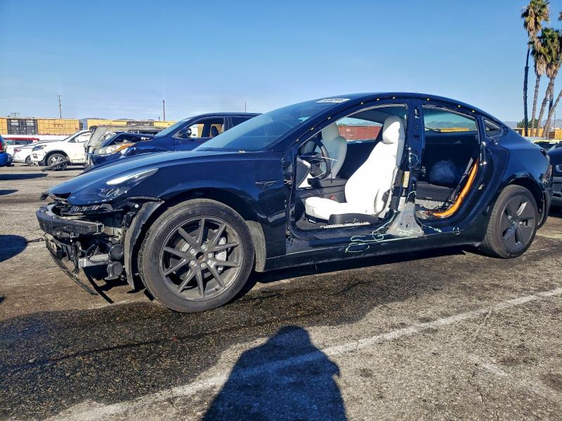 Фото 1 - TESLA MODEL 3