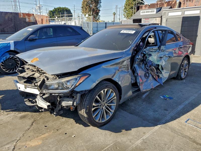 Фото 1 - HYUNDAI GENESIS