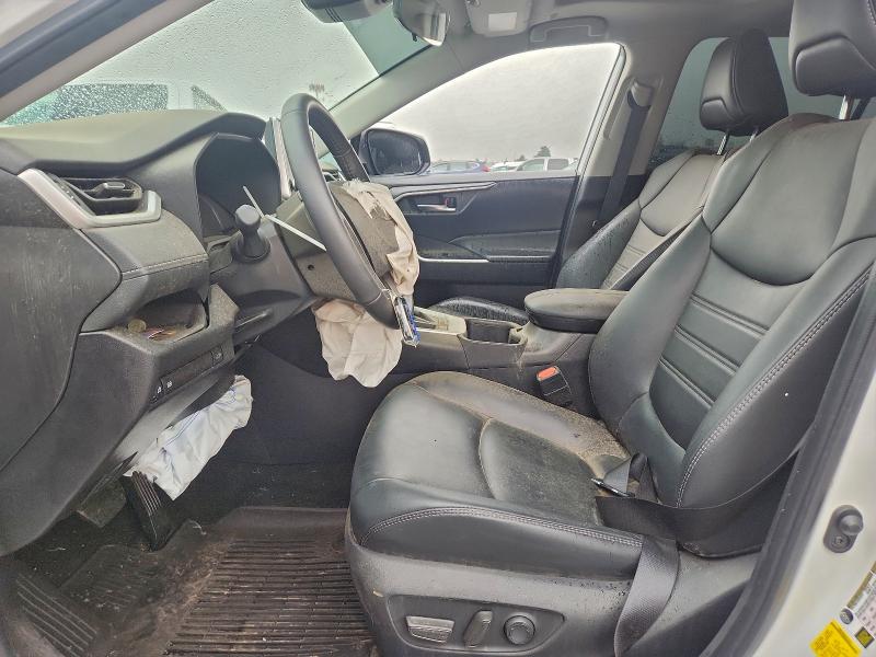 Фото 7 - TOYOTA RAV4