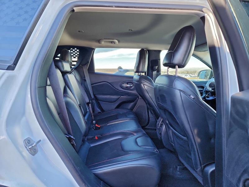 Фото 11 - JEEP CHEROKEE