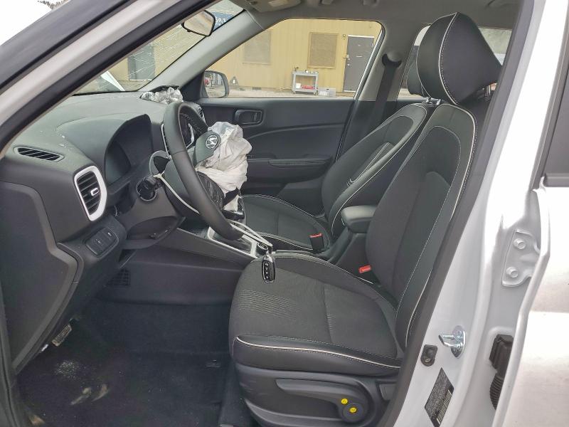 Фото 7 - HYUNDAI VENUE