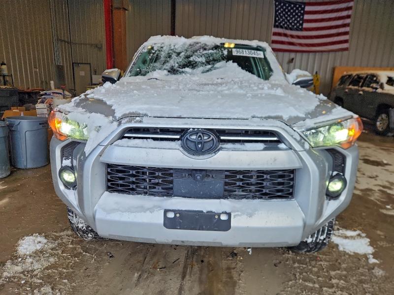 Фото 5 - TOYOTA 4RUNNER