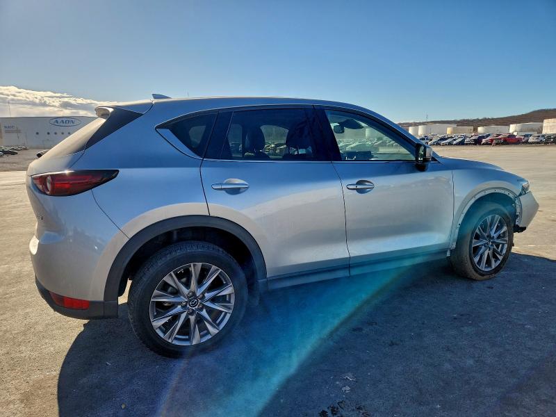 Фото 3 - MAZDA CX-5