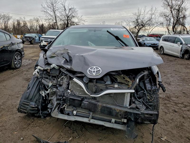 Фото 5 - TOYOTA VENZA