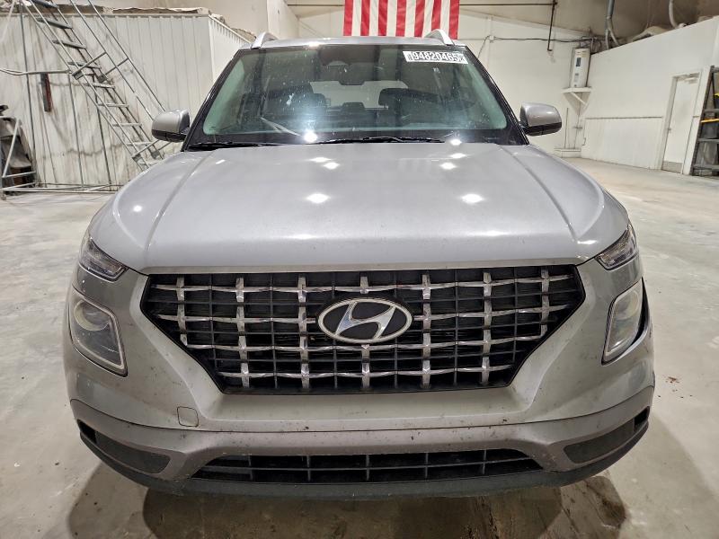 Фото 5 - HYUNDAI VENUE