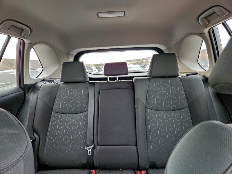 Фото 10 - TOYOTA RAV4