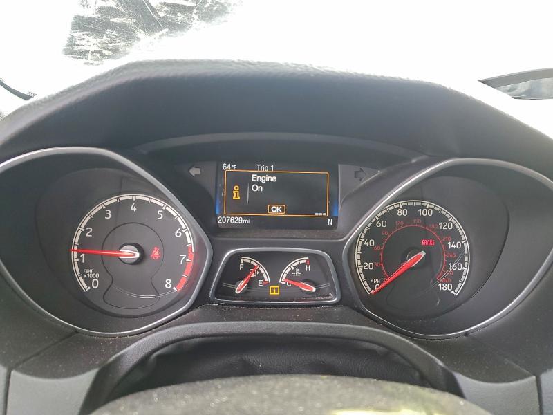 Фото 9 - FORD FOCUS