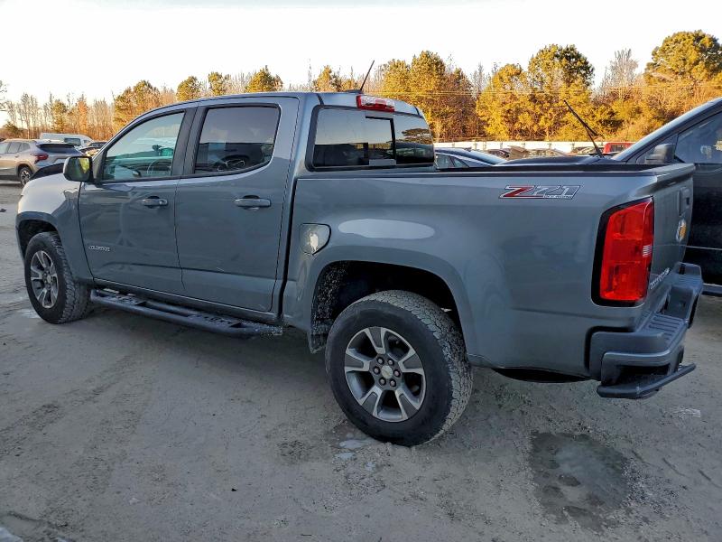 Фото 2 - CHEVROLET COLORADO