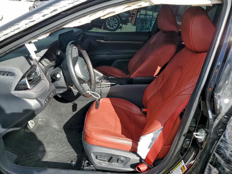 Фото 7 - TOYOTA CAMRY