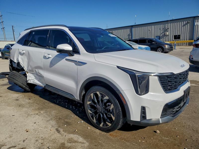 Фото 4 - KIA SORENTO