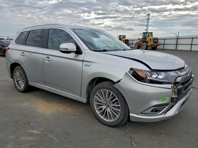 Фото 4 - MITSUBISHI OUTLANDER