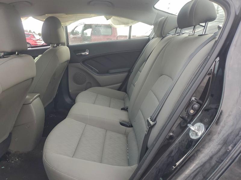 Фото 10 - KIA FORTE