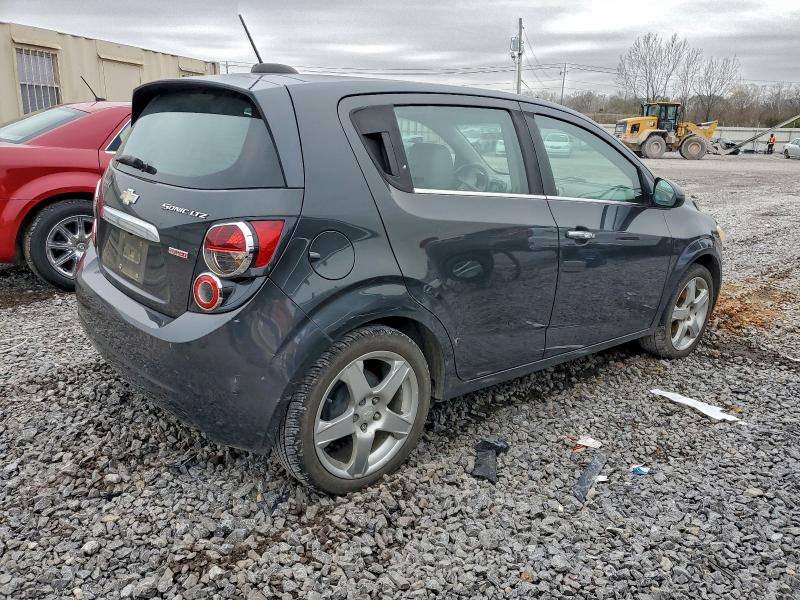 Фото 3 - CHEVROLET SONIC