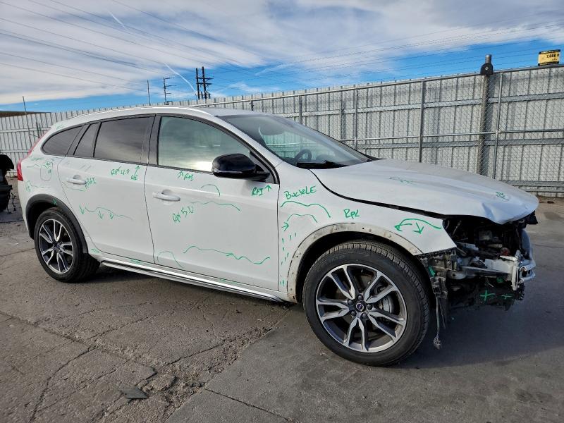 Фото 4 - VOLVO V60