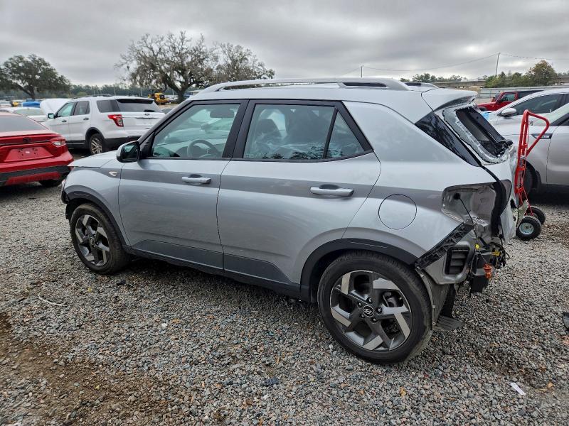 Фото 2 - HYUNDAI VENUE