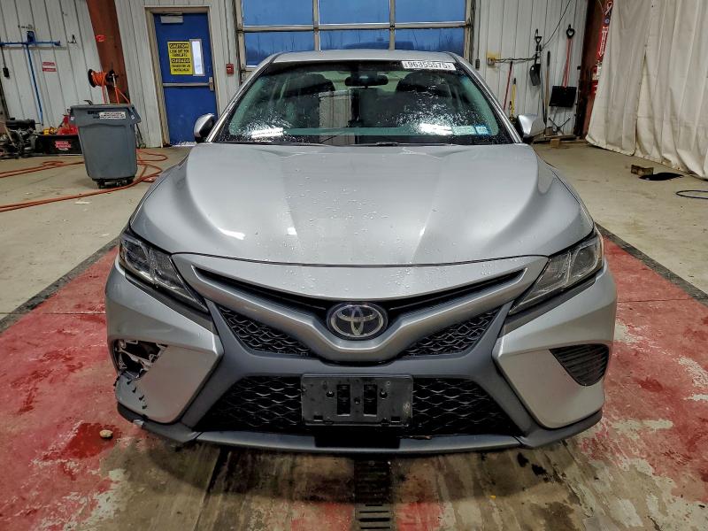 Фото 5 - TOYOTA CAMRY