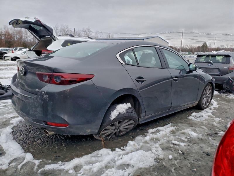 2019 MAZDA 3
