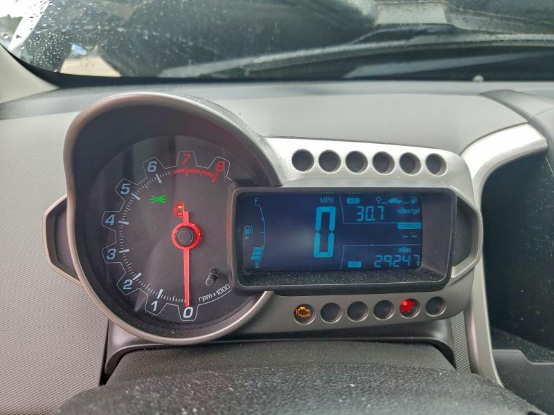 Фото 9 - CHEVROLET SONIC