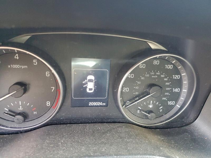 Фото 9 - HYUNDAI ELANTRA