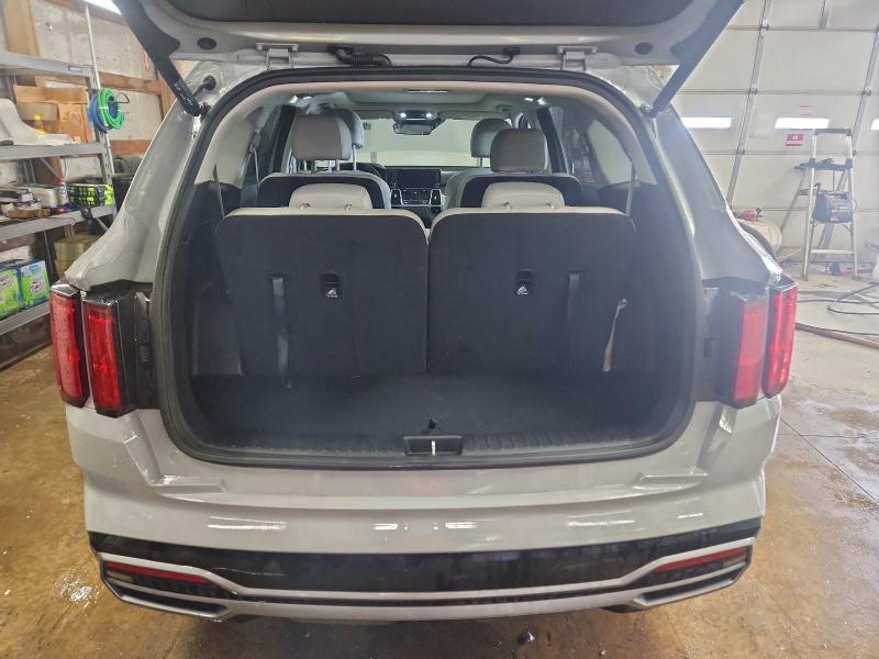 Фото 6 - KIA SORENTO