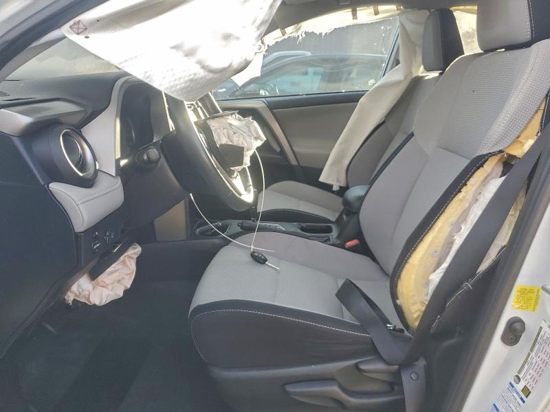 Фото 7 - TOYOTA RAV4