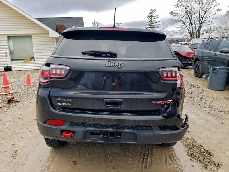 Фото 6 - JEEP COMPASS