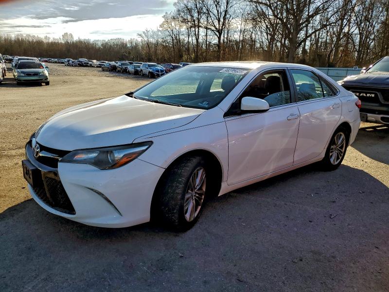 Фото 1 - TOYOTA CAMRY