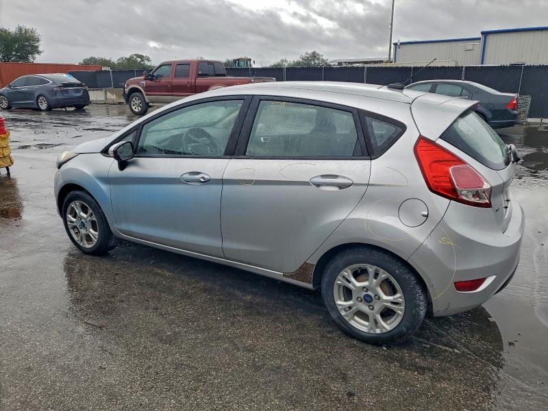 Фото 2 - FORD FIESTA