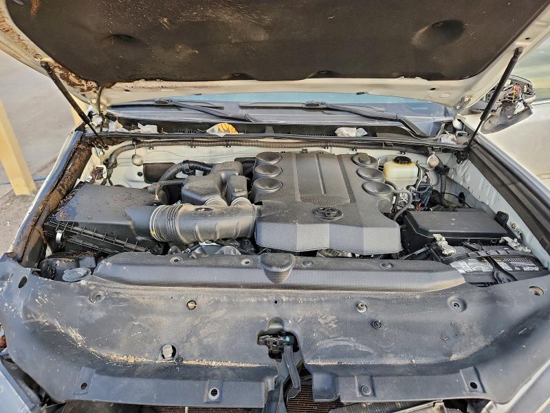 Фото 12 - TOYOTA 4RUNNER