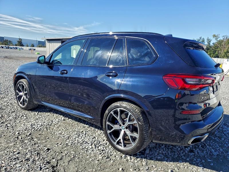 Фото 2 - BMW X5