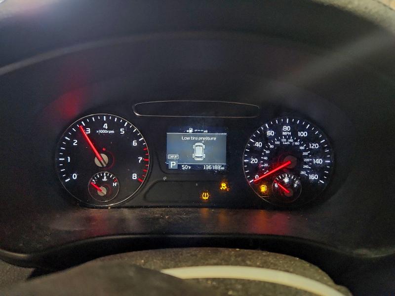 Фото 9 - KIA SORENTO