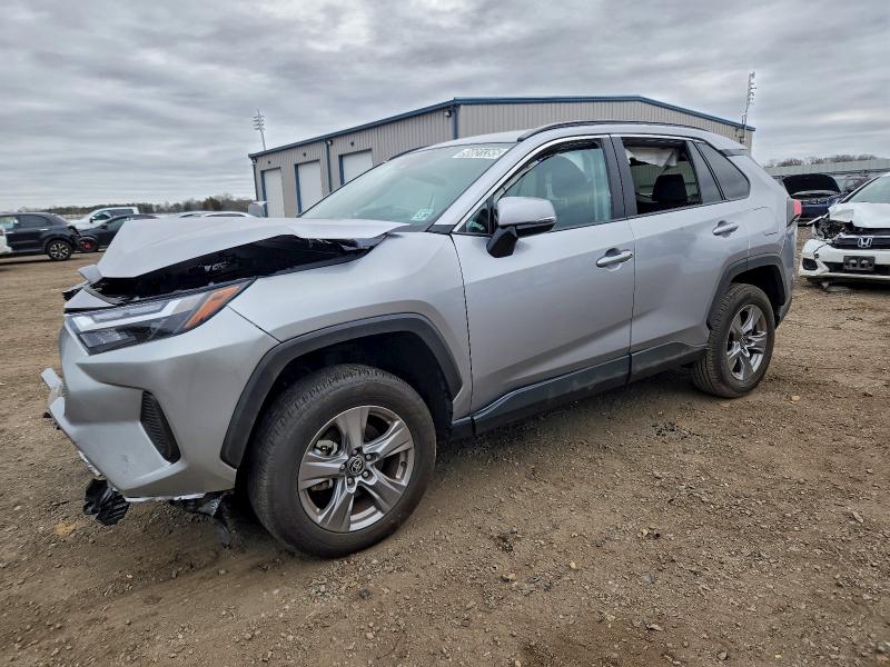 Фото 1 - TOYOTA RAV4
