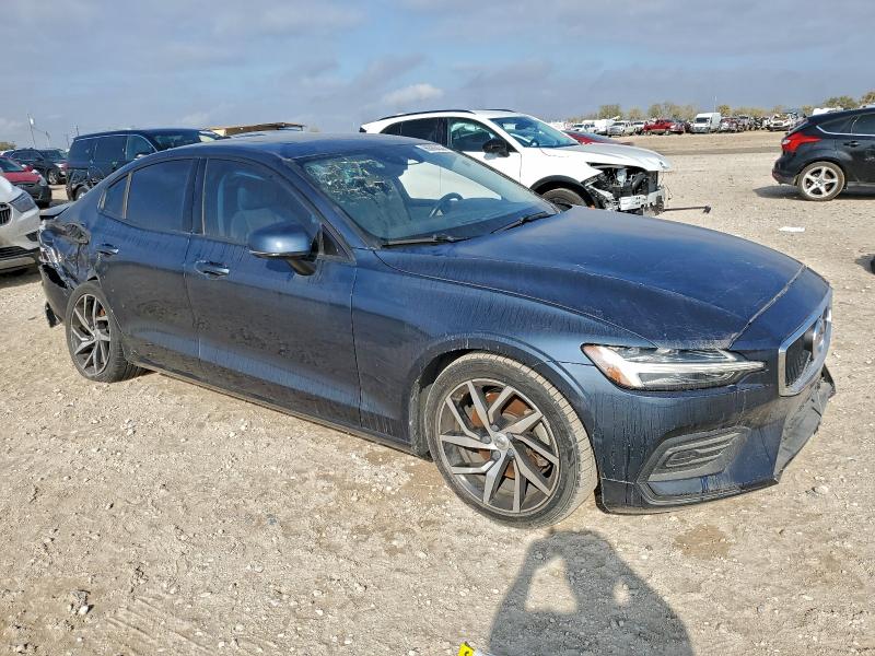 Фото 4 - VOLVO S60