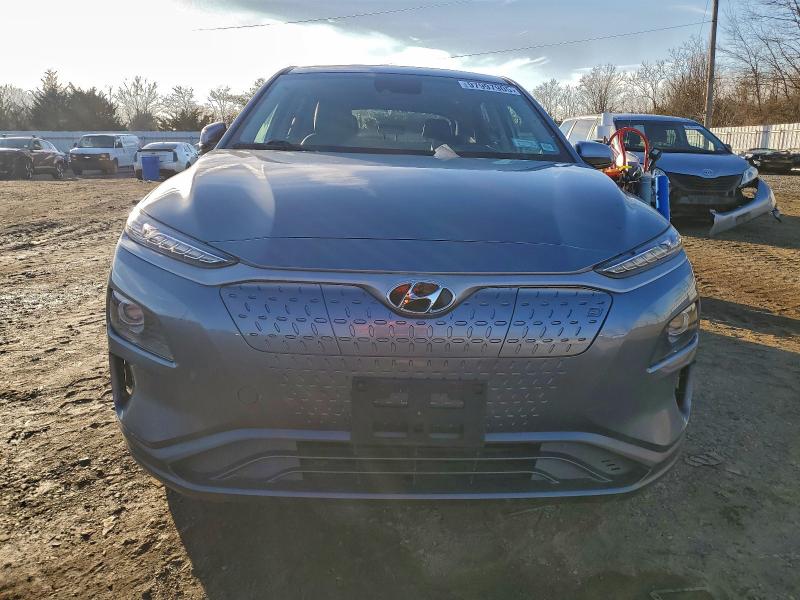 Фото 5 - HYUNDAI KONA