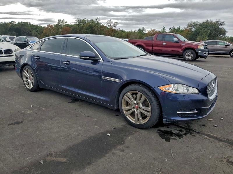 Фото 4 - JAGUAR XJ