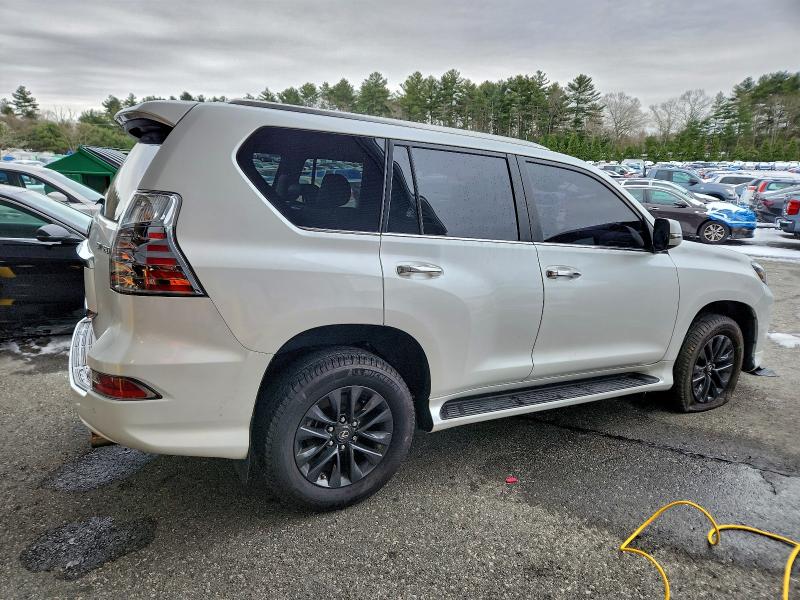 Фото 3 - LEXUS GX