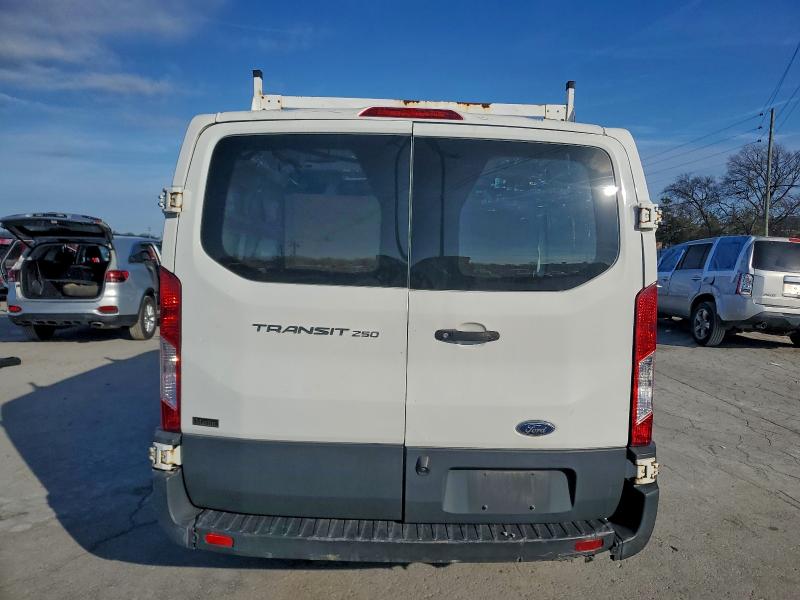 Фото 6 - FORD TRANSIT