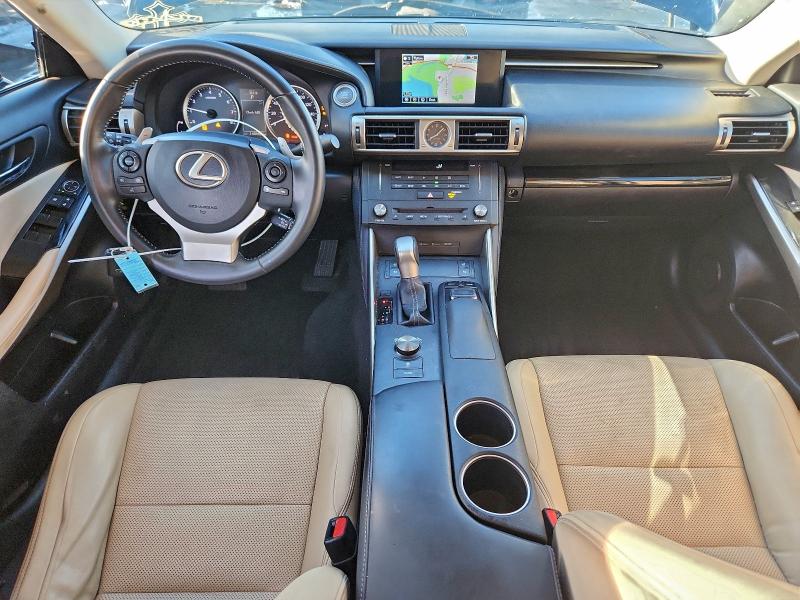 Фото 8 - LEXUS IS