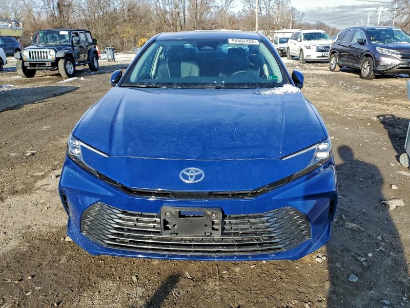 Фото 5 - TOYOTA CAMRY