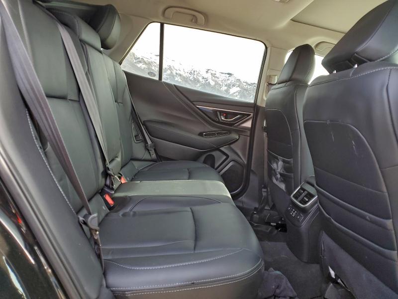 Фото 10 - SUBARU OUTBACK