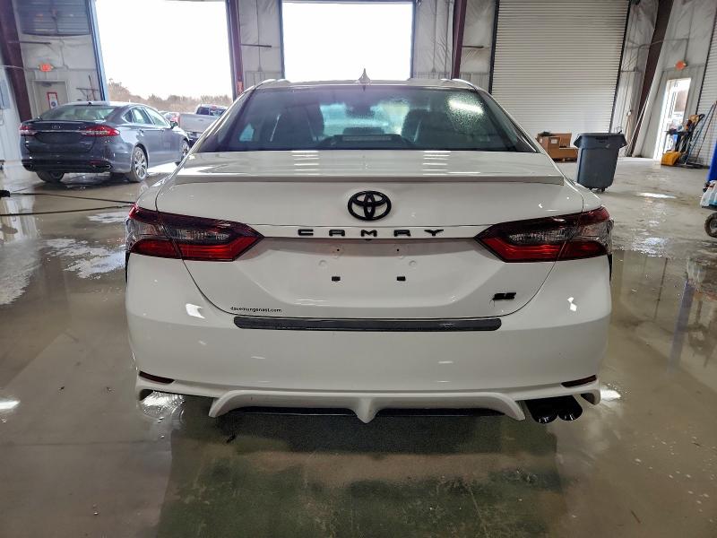 Фото 6 - TOYOTA CAMRY