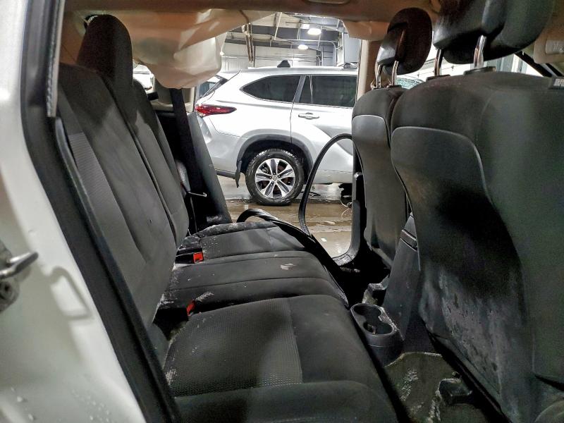 Фото 11 - JEEP COMPASS