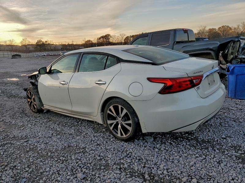 Фото 2 - NISSAN MAXIMA