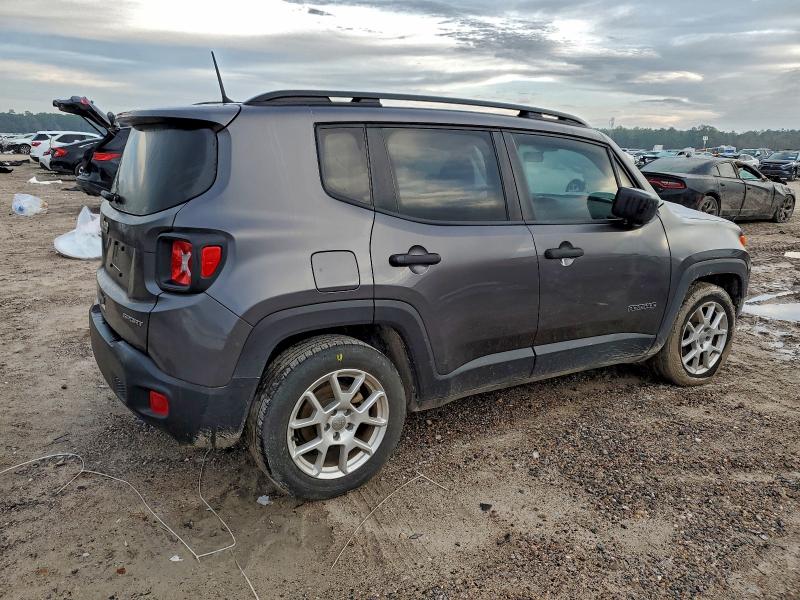 Фото 3 - JEEP RENEGADE