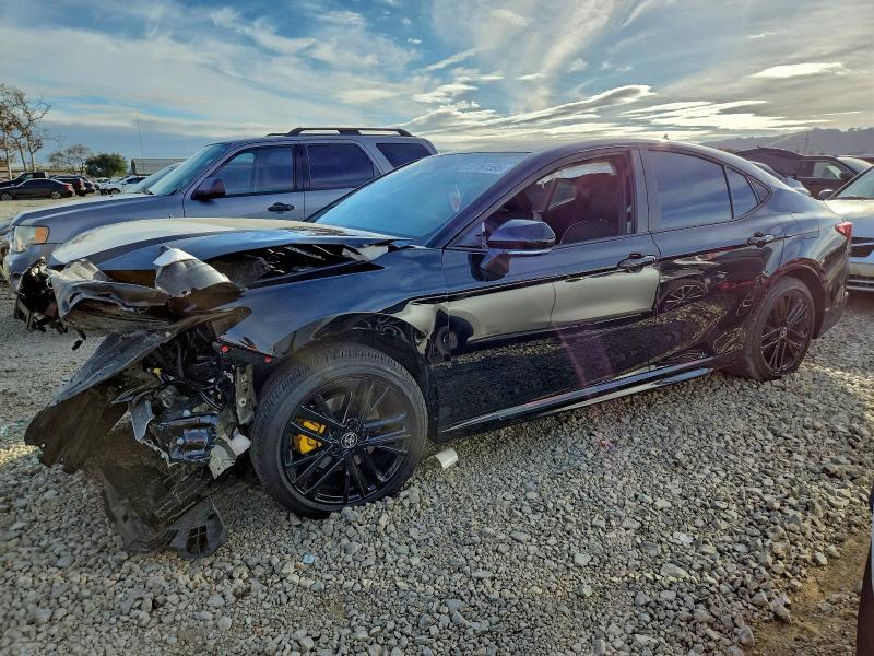 Фото 1 - TOYOTA CAMRY