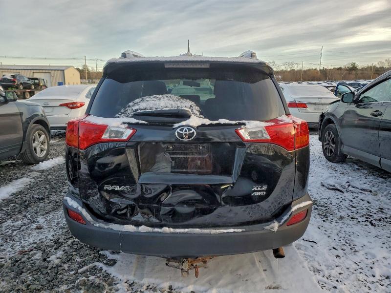 Фото 6 - TOYOTA RAV4