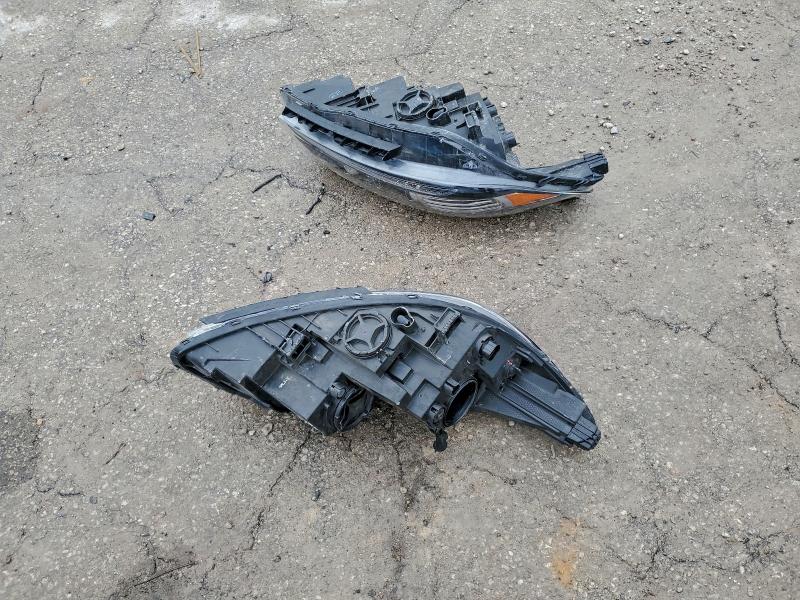 Фото 13 - KIA SORENTO