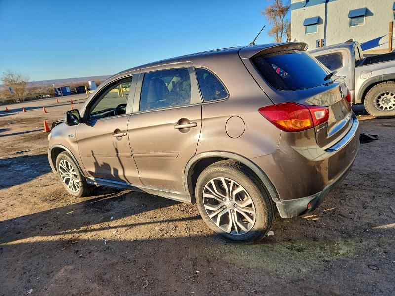 Фото 2 - MITSUBISHI OUTLANDER