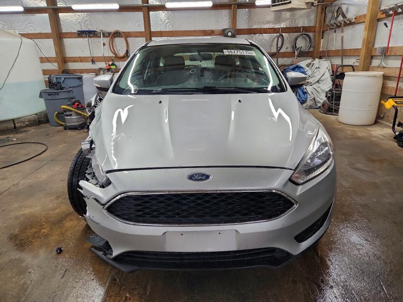 Фото 5 - FORD FOCUS